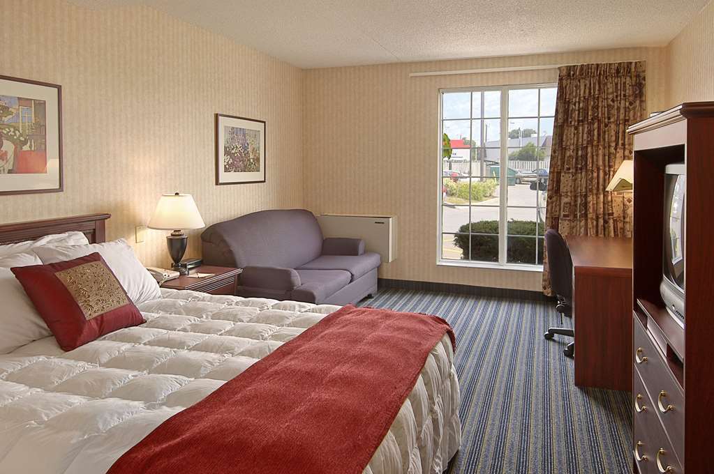 Days Inn By Wyndham Brantford Room photo